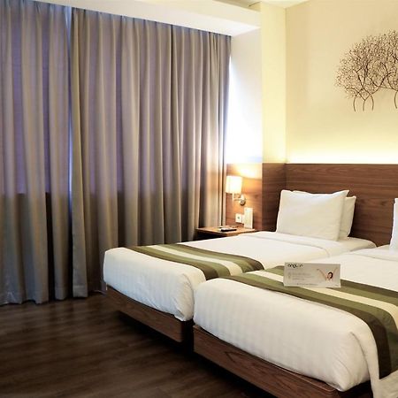 Grand Whiz Poins Simatupang Yakarta Exterior foto