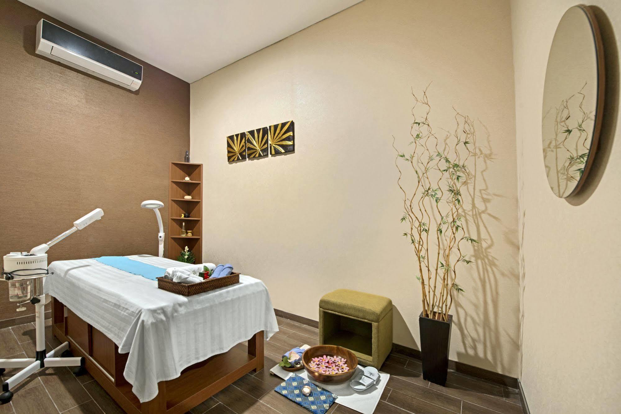 Grand Whiz Poins Simatupang Yakarta Exterior foto